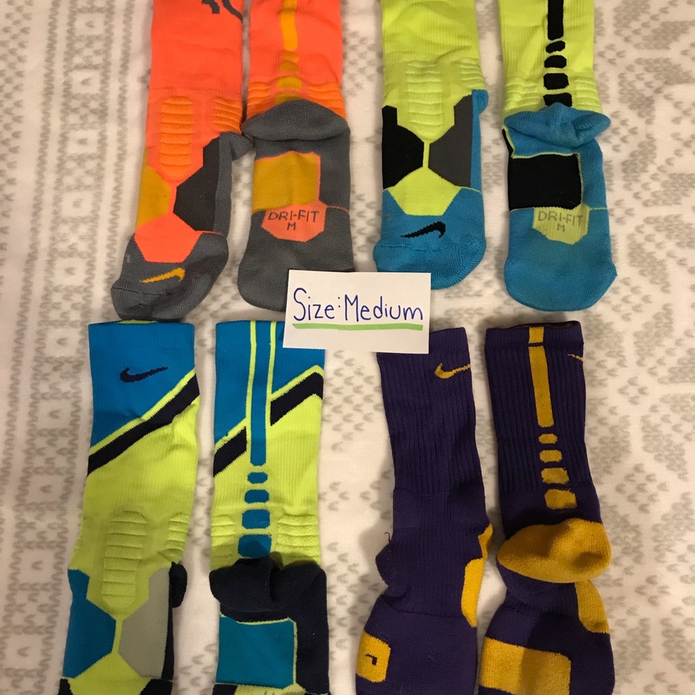 Medium Nike Elite Socks (4 pairs)